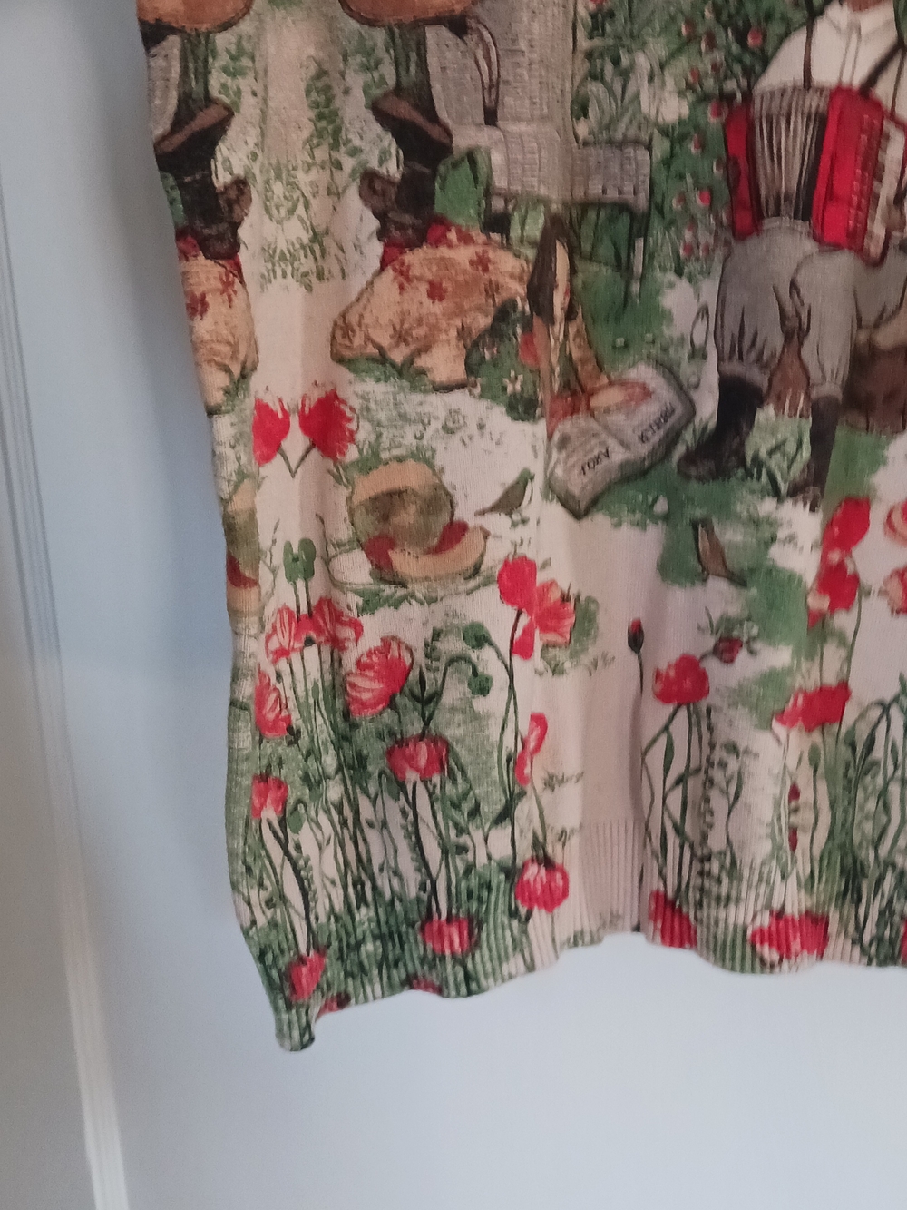 Whimsical Thick Floral Animal Print Sweater in Cream and Red - Picture 6 of 9